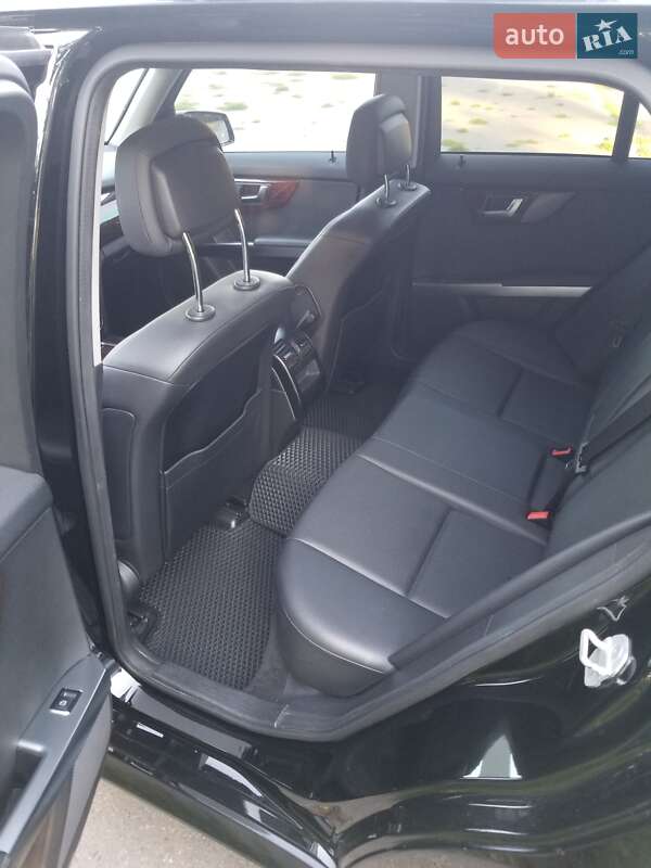 Внедорожник / Кроссовер Mercedes-Benz GLK-Class 2015 в Виннице фото 15 Внедорожник / Кроссовер Mercedes-Benz GLK-Class 2015 в Виннице