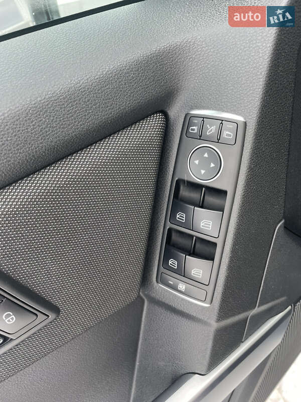 Внедорожник / Кроссовер Mercedes-Benz GLK-Class 2010 в Ковеле