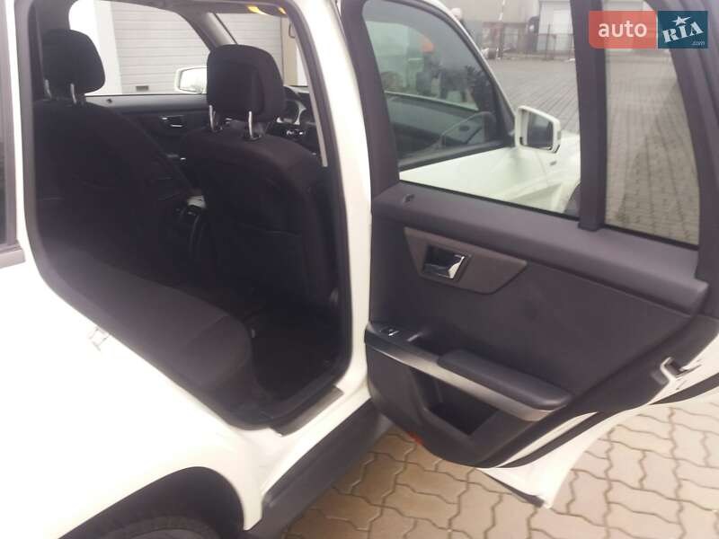 Позашляховик / Кросовер Mercedes-Benz GLK-Class 2010 в Нововолинську