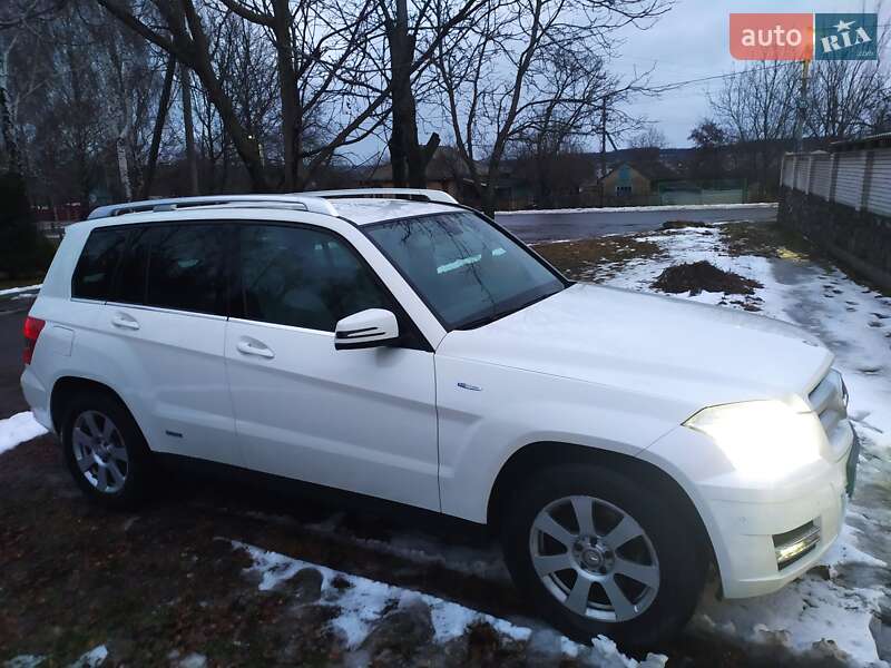Mercedes-Benz GLK-Class 2011