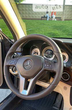 Внедорожник / Кроссовер Mercedes-Benz GLK-Class 2013 в Киеве