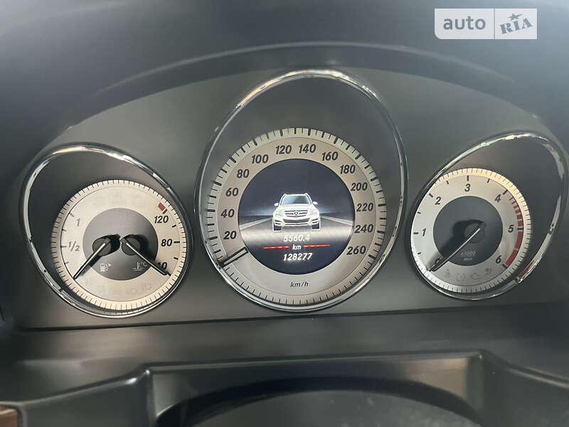 Внедорожник / Кроссовер Mercedes-Benz GLK-Class 2012 в Киеве фото 15 Внедорожник / Кроссовер Mercedes-Benz GLK-Class 2012 в Киеве