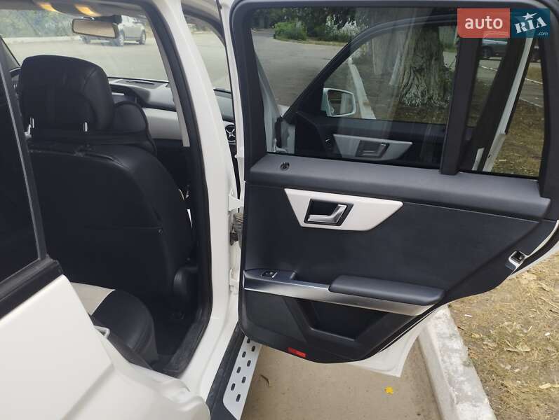 Внедорожник / Кроссовер Mercedes-Benz GLK-Class 2014 в Рени фото 7 Внедорожник / Кроссовер Mercedes-Benz GLK-Class 2014 в Рени