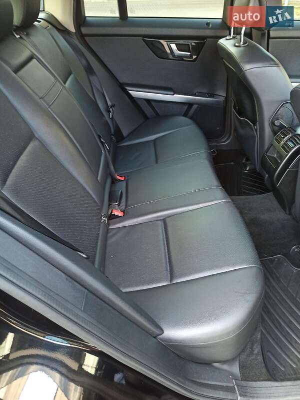 Внедорожник / Кроссовер Mercedes-Benz GLK-Class 2012 в Киеве