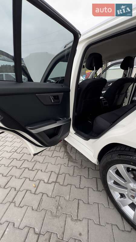 Позашляховик / Кросовер Mercedes-Benz GLK-Class 2011 в Чернівцях