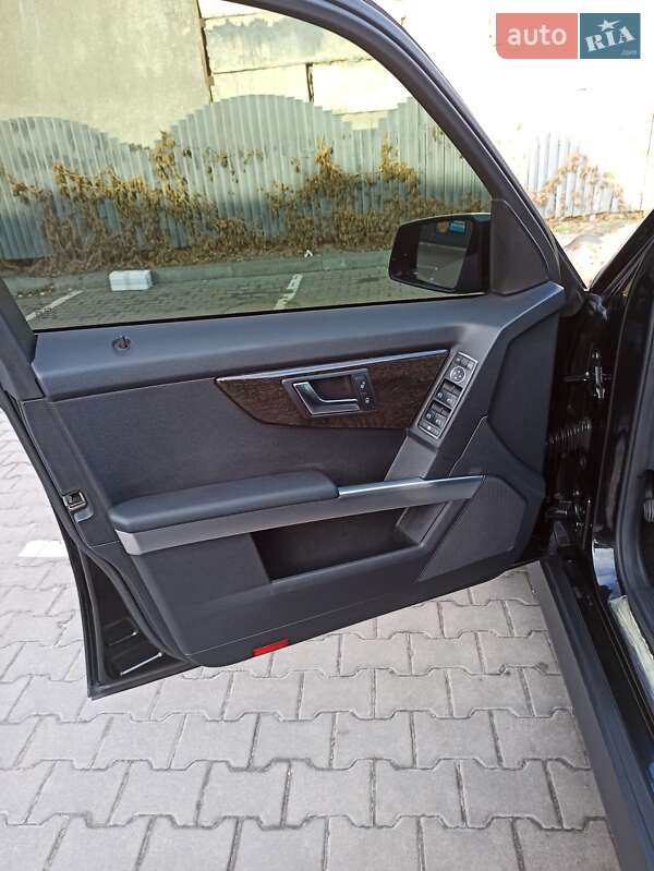 Внедорожник / Кроссовер Mercedes-Benz GLK-Class 2012 в Киеве