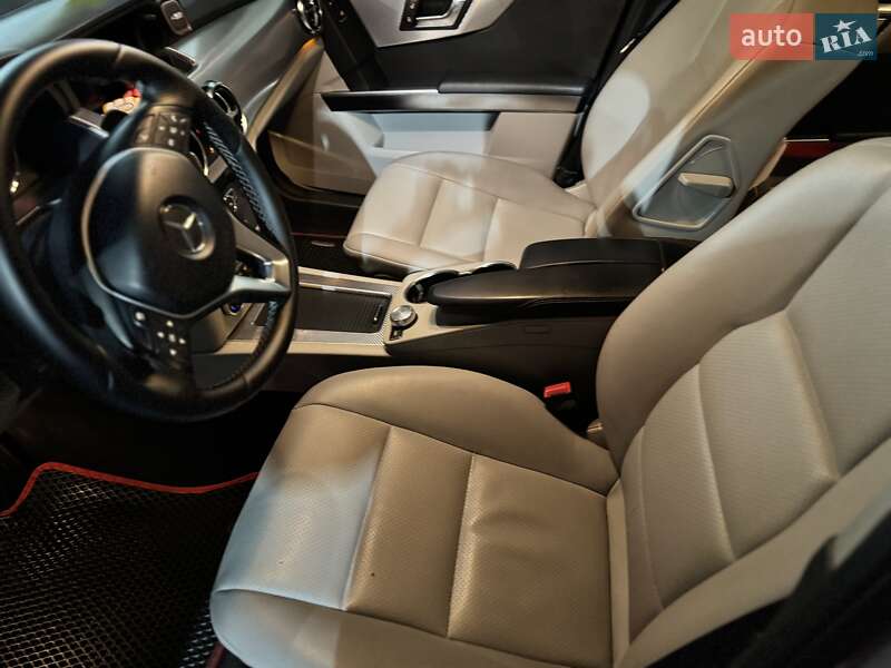 Внедорожник / Кроссовер Mercedes-Benz GLK-Class 2014 в Луцке