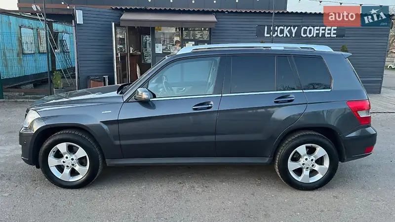 Mercedes-Benz GLK-Class 2011