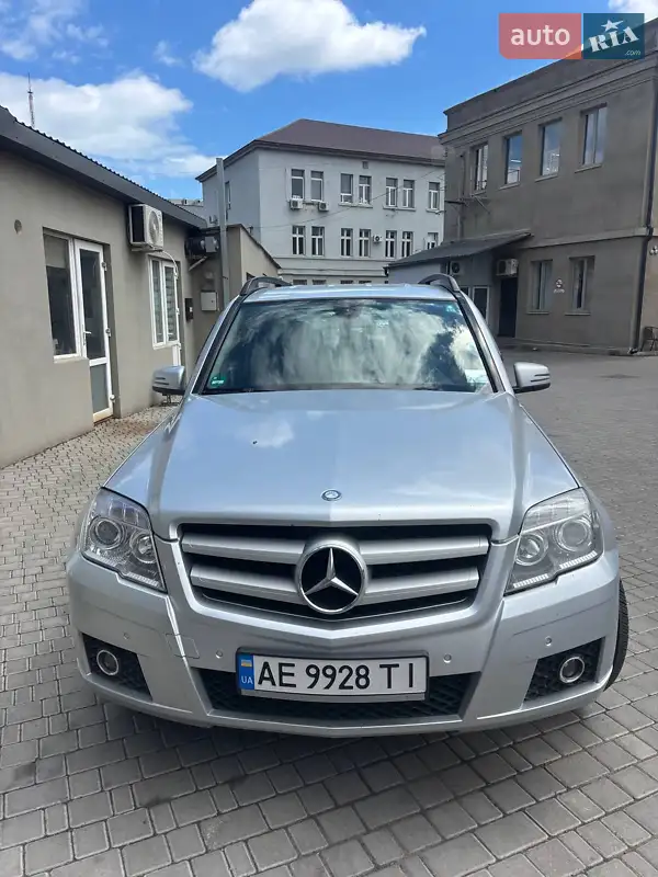 Mercedes-Benz GLK-Class 2011