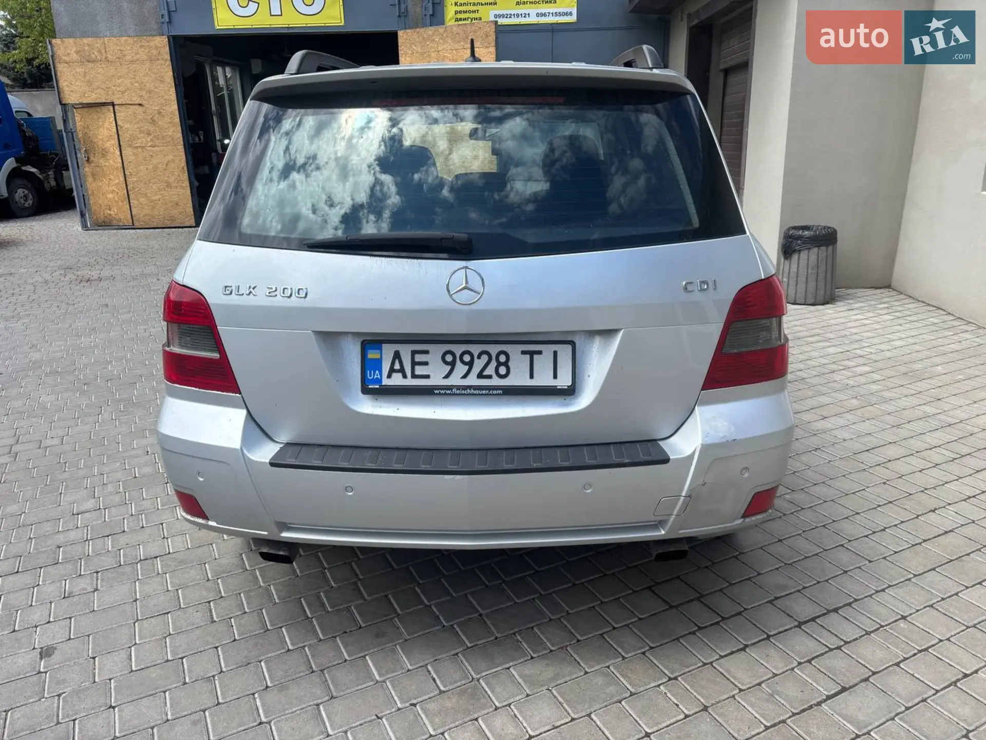 2011 Mercedes-Benz GLK-klasse - мініатюра 2