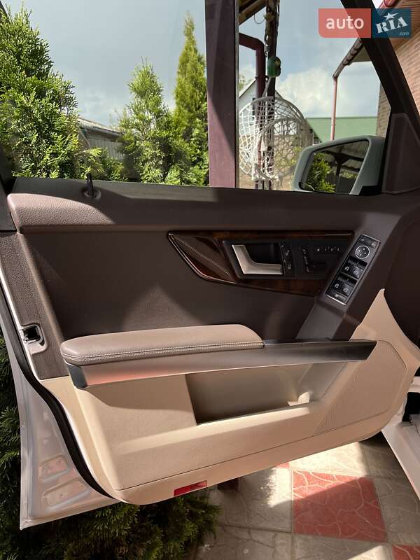 Внедорожник / Кроссовер Mercedes-Benz GLK-Class 2015 в Жмеринке фото 12 Внедорожник / Кроссовер Mercedes-Benz GLK-Class 2015 в Жмеринке