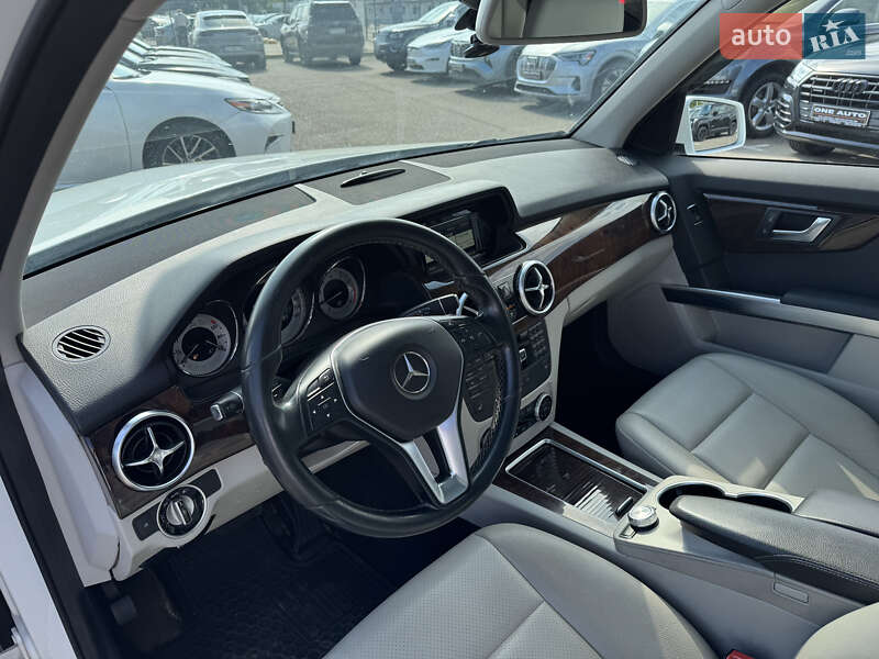 Позашляховик / Кросовер Mercedes-Benz GLK-Class 2014 в Києві