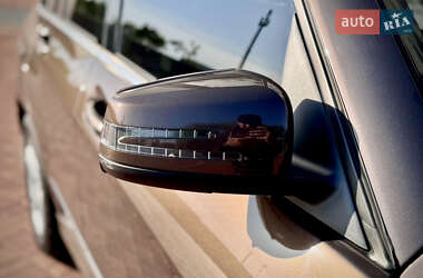 Внедорожник / Кроссовер Mercedes-Benz GLK-Class 2013 в 