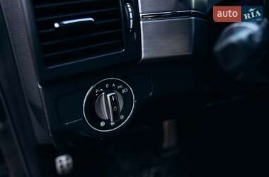 Внедорожник / Кроссовер Mercedes-Benz GLK-Class 2009 в 