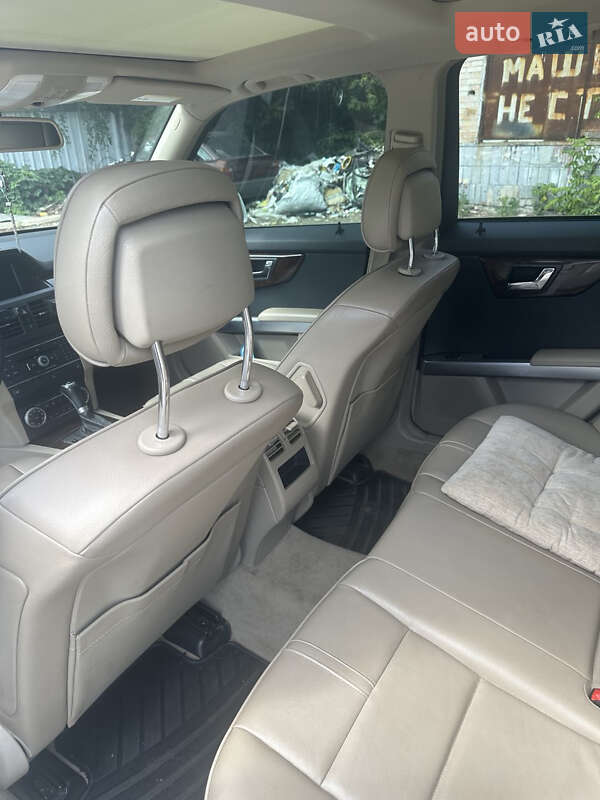 Позашляховик / Кросовер Mercedes-Benz GLK-Class 2010 в Києві
