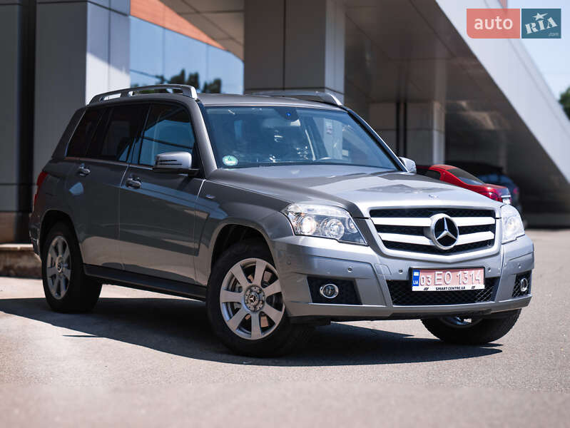 Mercedes-Benz GLK-Class 2011