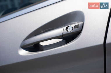 Внедорожник / Кроссовер Mercedes-Benz GLK-Class 2011 в 