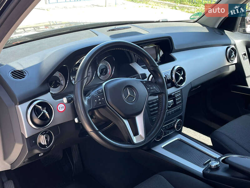 Внедорожник / Кроссовер Mercedes-Benz GLK-Class 2014 в Киеве