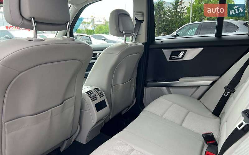 Внедорожник / Кроссовер Mercedes-Benz GLK-Class 2011 в Ивано-Франковске