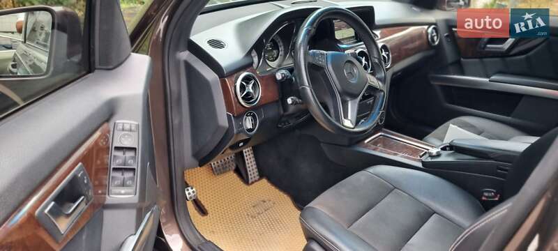 Внедорожник / Кроссовер Mercedes-Benz GLK-Class 2013 в Одессе фото 22 Внедорожник / Кроссовер Mercedes-Benz GLK-Class 2013 в Одессе