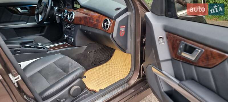 Внедорожник / Кроссовер Mercedes-Benz GLK-Class 2013 в Одессе фото 27 Внедорожник / Кроссовер Mercedes-Benz GLK-Class 2013 в Одессе