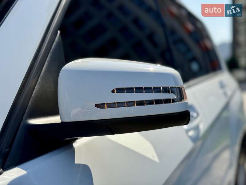 Позашляховик / Кросовер Mercedes-Benz GLK-Class 2014 в Києві