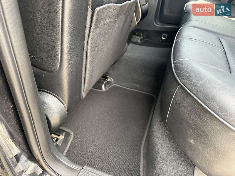 Внедорожник / Кроссовер Mercedes-Benz GLK-Class 2011 в Киеве