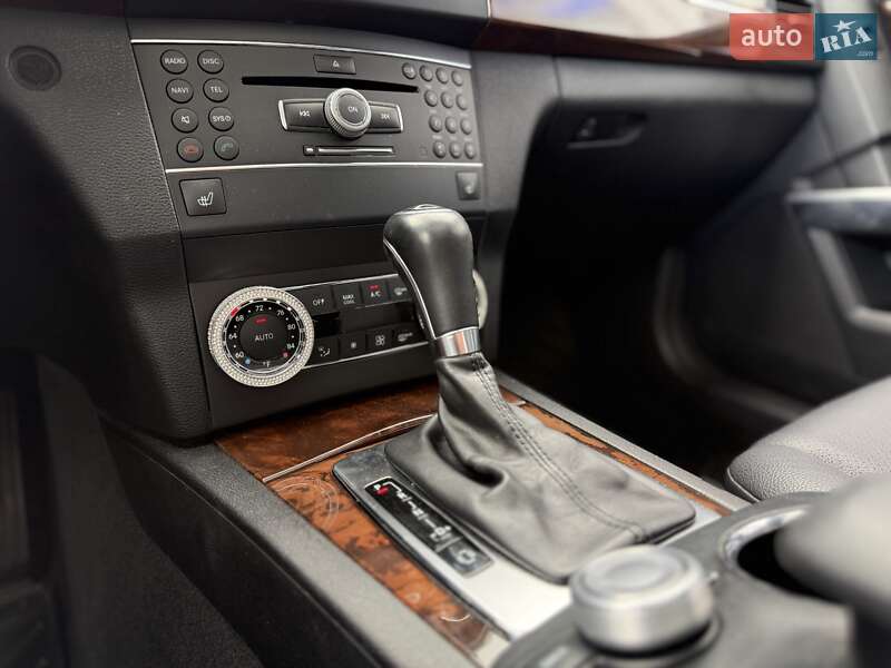 Внедорожник / Кроссовер Mercedes-Benz GLK-Class 2012 в Киеве
