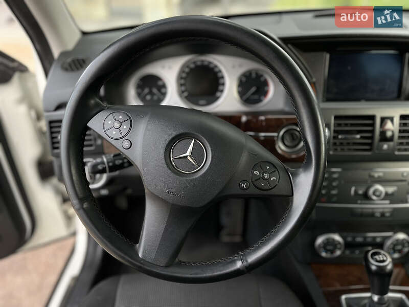 Внедорожник / Кроссовер Mercedes-Benz GLK-Class 2012 в Ровно