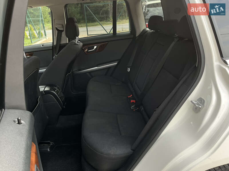 Внедорожник / Кроссовер Mercedes-Benz GLK-Class 2012 в Ровно