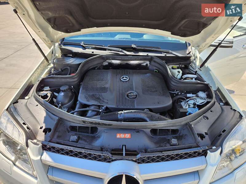 Внедорожник / Кроссовер Mercedes-Benz GLK-Class 2010 в Николаеве фото 6 Внедорожник / Кроссовер Mercedes-Benz GLK-Class 2010 в Николаеве