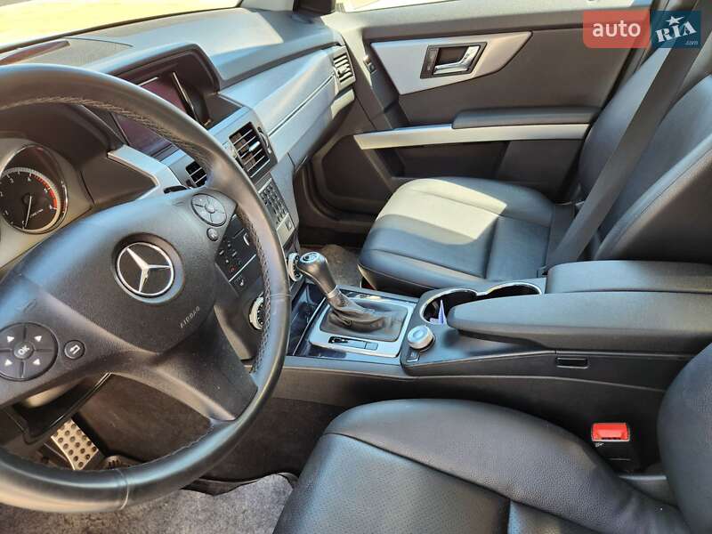 Внедорожник / Кроссовер Mercedes-Benz GLK-Class 2010 в Николаеве фото 18 Внедорожник / Кроссовер Mercedes-Benz GLK-Class 2010 в Николаеве