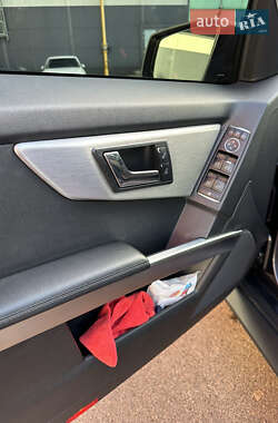 Позашляховик / Кросовер Mercedes-Benz GLK-Class 2009 в 