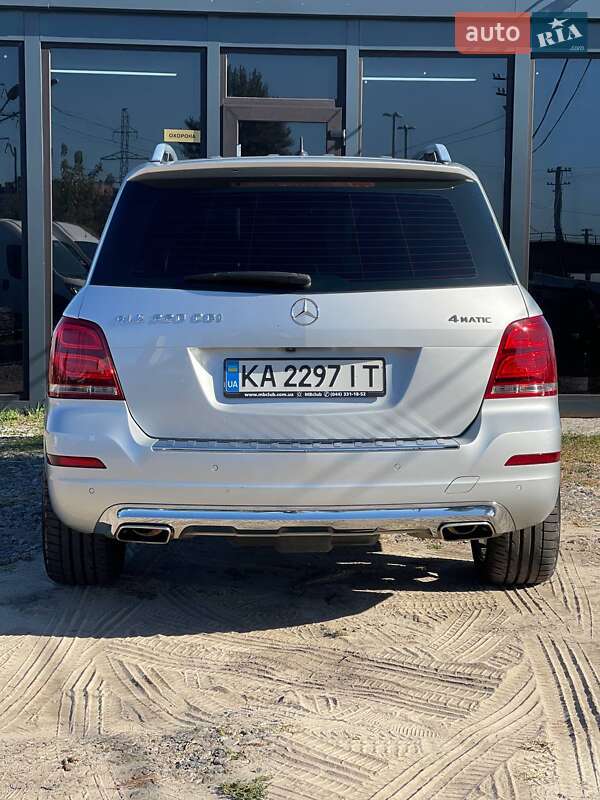 Внедорожник / Кроссовер Mercedes-Benz GLK-Class 2012 в Киеве