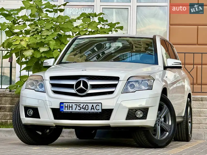 Mercedes-Benz GLK-Class 2011