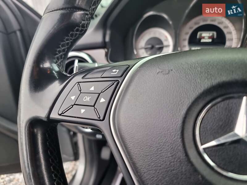 Внедорожник / Кроссовер Mercedes-Benz GLK-Class 2013 в Киеве