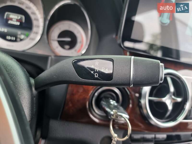Внедорожник / Кроссовер Mercedes-Benz GLK-Class 2013 в Киеве