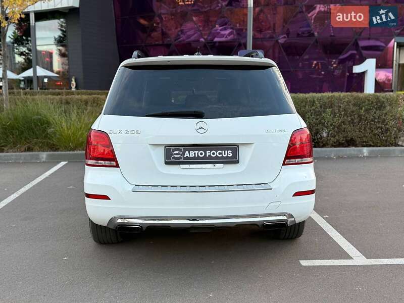 Позашляховик / Кросовер Mercedes-Benz GLK-Class 2014 в Києві фото 5 Позашляховик / Кросовер Mercedes-Benz GLK-Class 2014 в Києві