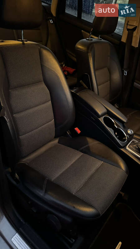 Внедорожник / Кроссовер Mercedes-Benz GLK-Class 2010 в Дрогобыче