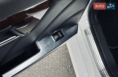 Позашляховик / Кросовер Mercedes-Benz GLK-Class 2012 в  фото 23 Позашляховик / Кросовер Mercedes-Benz GLK-Class 2012 в