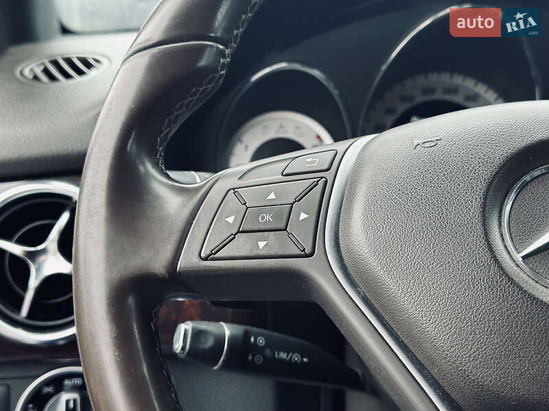 Внедорожник / Кроссовер Mercedes-Benz GLK-Class 2012 в Кременчуге