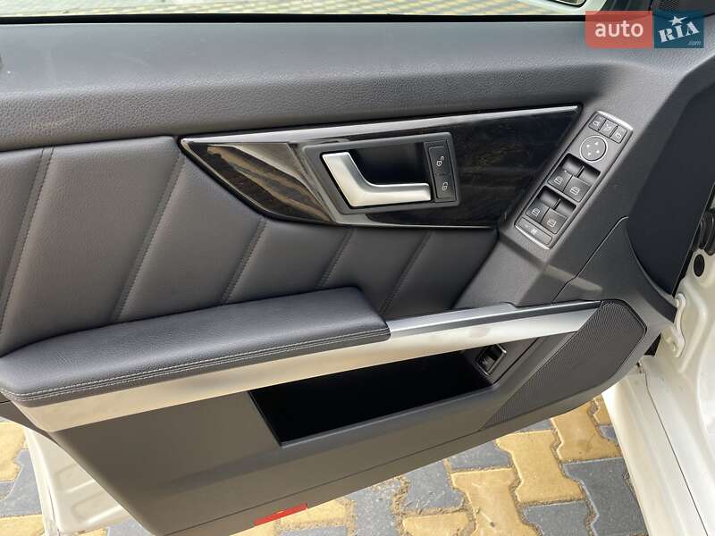 Внедорожник / Кроссовер Mercedes-Benz GLK-Class 2014 в Одессе