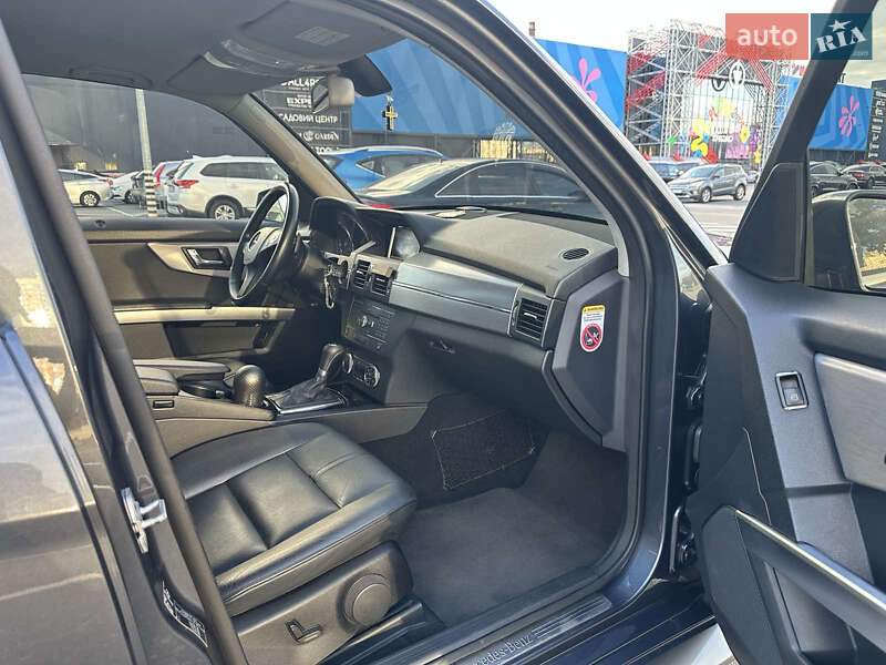 Внедорожник / Кроссовер Mercedes-Benz GLK-Class 2009 в Иванкове фото 7 Внедорожник / Кроссовер Mercedes-Benz GLK-Class 2009 в Иванкове