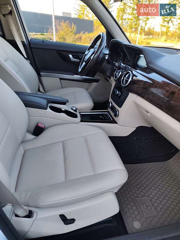 Внедорожник / Кроссовер Mercedes-Benz GLK-Class 2015 в Самборе фото 15 Внедорожник / Кроссовер Mercedes-Benz GLK-Class 2015 в Самборе