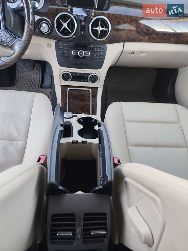 Внедорожник / Кроссовер Mercedes-Benz GLK-Class 2015 в Самборе фото 20 Внедорожник / Кроссовер Mercedes-Benz GLK-Class 2015 в Самборе