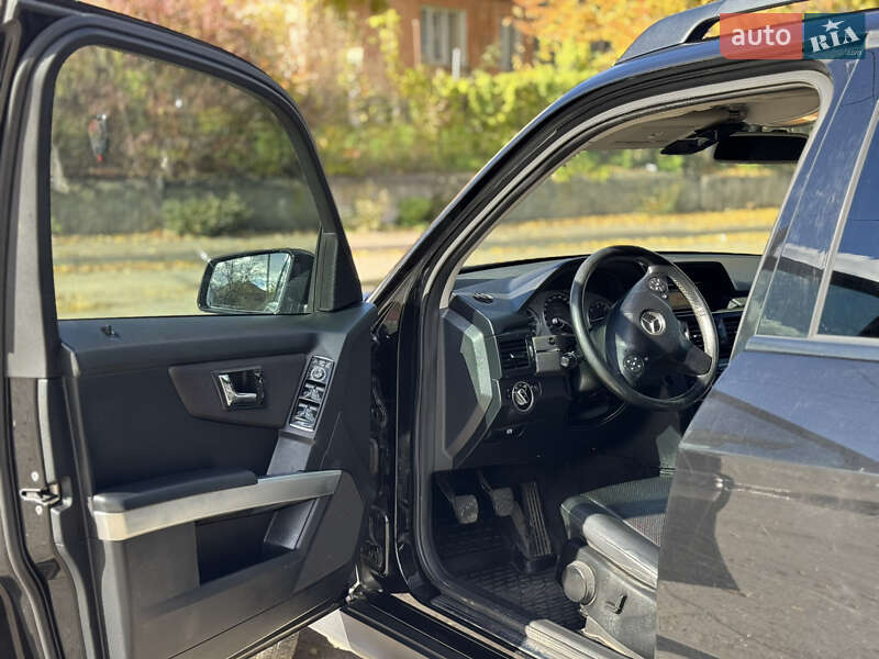 Внедорожник / Кроссовер Mercedes-Benz GLK-Class 2011 в Черновцах