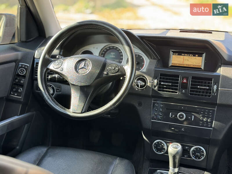 Внедорожник / Кроссовер Mercedes-Benz GLK-Class 2011 в Черновцах