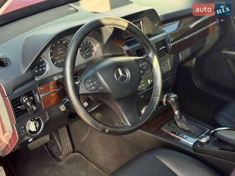 Позашляховик / Кросовер Mercedes-Benz GLK-Class 2010 в Запоріжжі фото 8 Позашляховик / Кросовер Mercedes-Benz GLK-Class 2010 в Запоріжжі