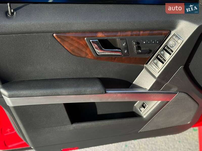 Позашляховик / Кросовер Mercedes-Benz GLK-Class 2010 в Запоріжжі фото 9 Позашляховик / Кросовер Mercedes-Benz GLK-Class 2010 в Запоріжжі