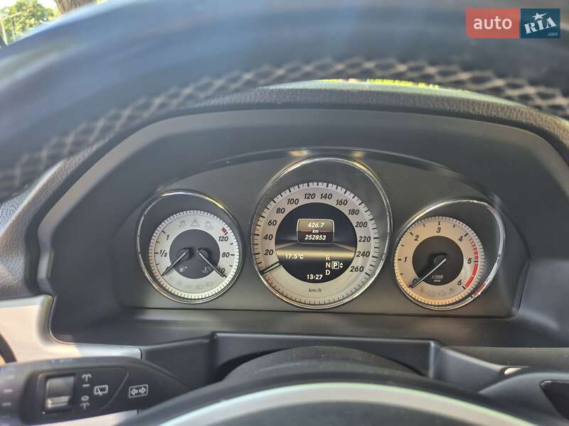 Позашляховик / Кросовер Mercedes-Benz GLK-Class 2012 в Харкові фото 2 Позашляховик / Кросовер Mercedes-Benz GLK-Class 2012 в Харкові